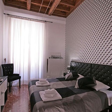 Trastevere 3 Bedrooms 罗马 外观 照片