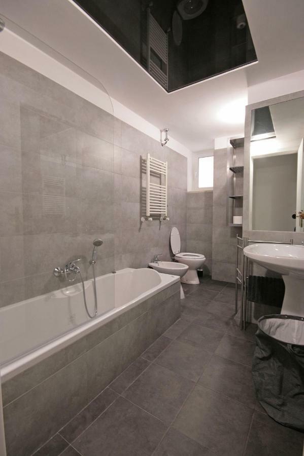 Trastevere 3 Bedrooms 罗马 外观 照片